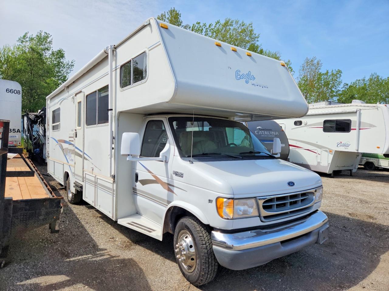 Salvage Jayco Eagle Image