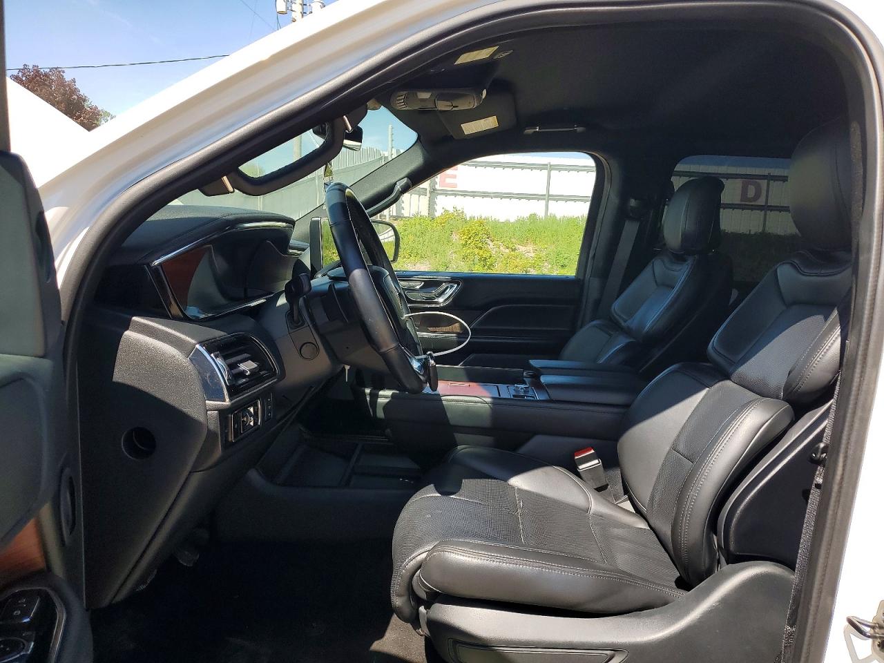 Lincoln Navigator