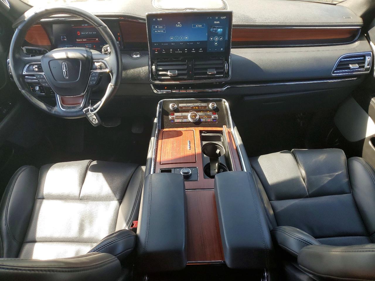 Lincoln Navigator