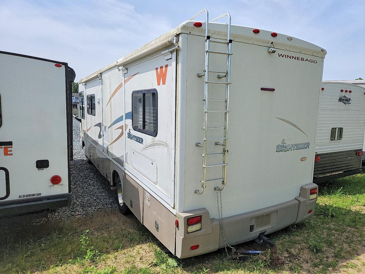 Winnebago F-550