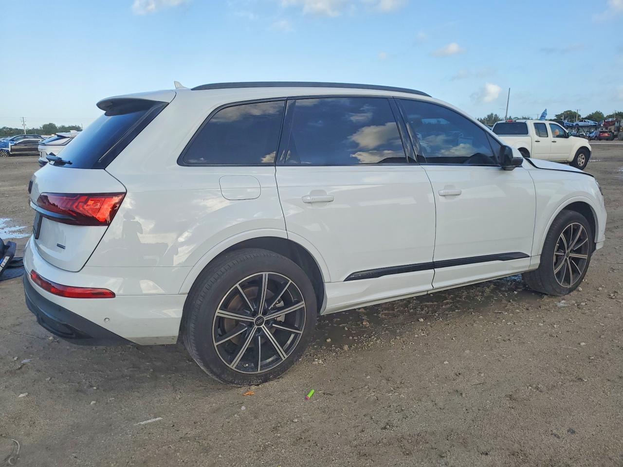 Audi Q7 Premium Plus