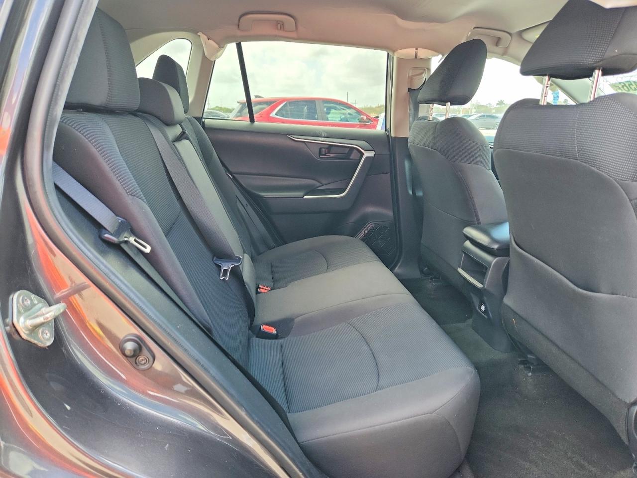 Toyota RAV4 Le