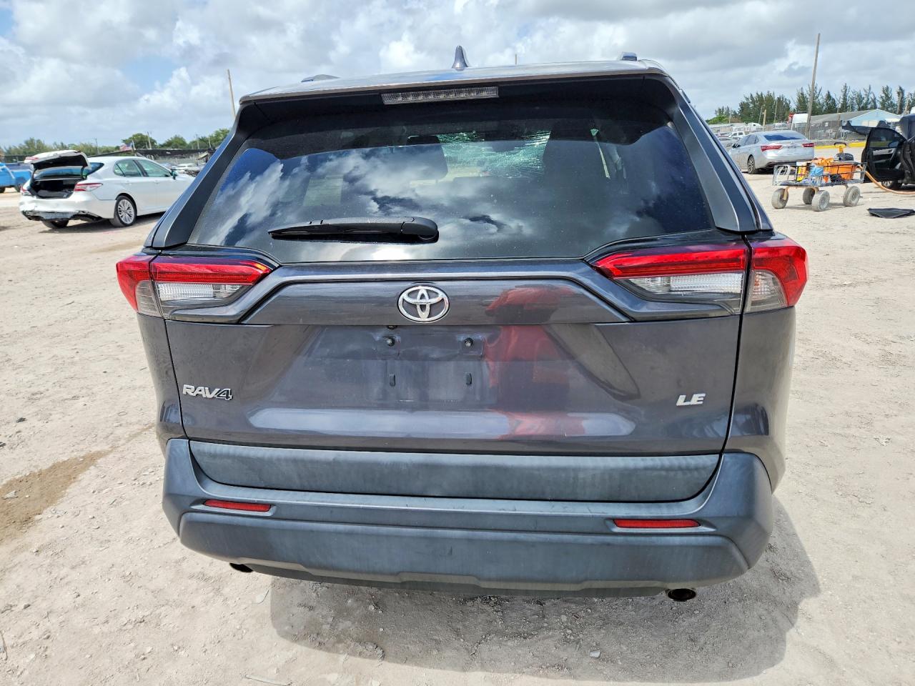 Toyota RAV4 Le