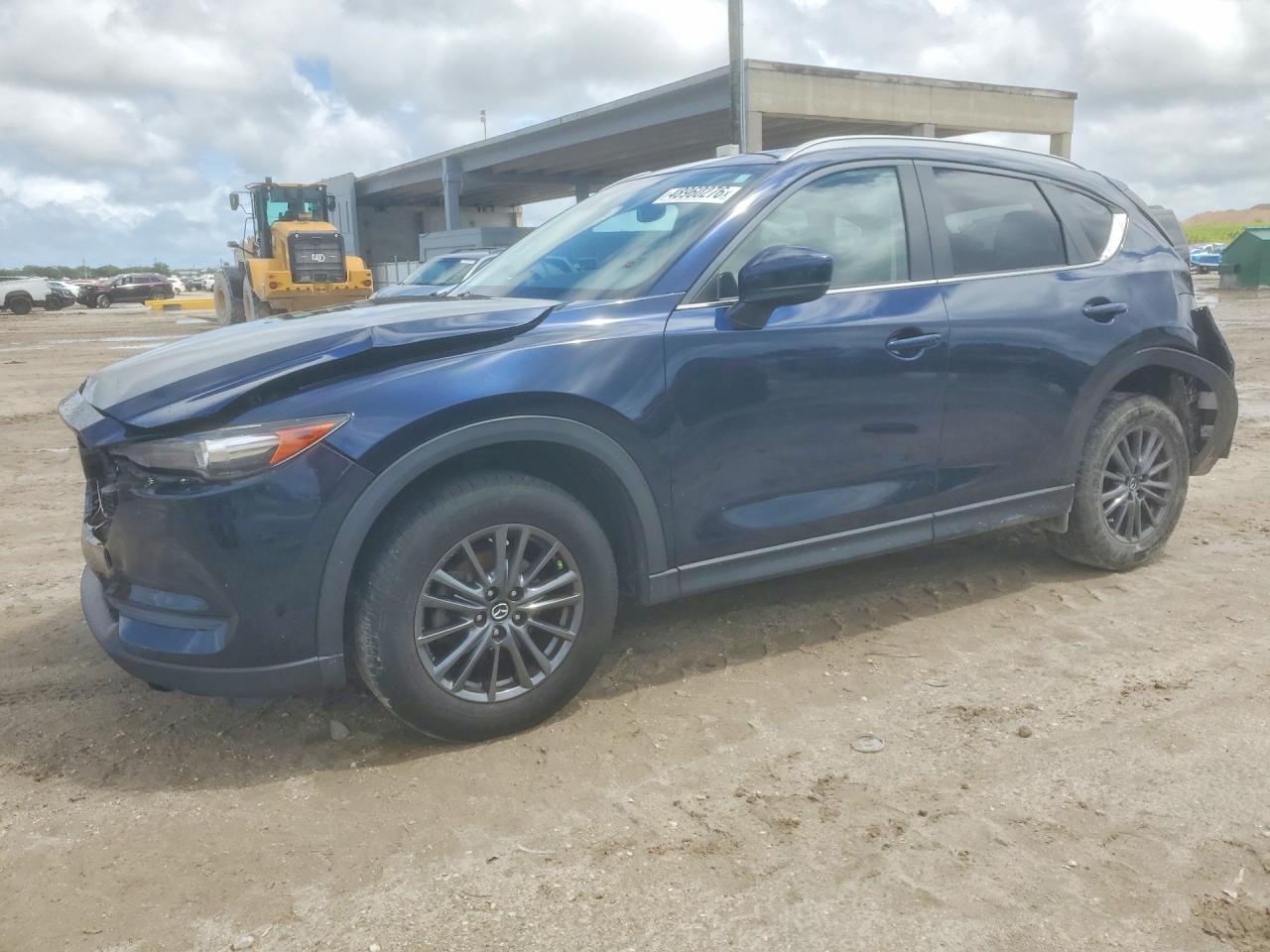 Salvage Mazda Cx Image
