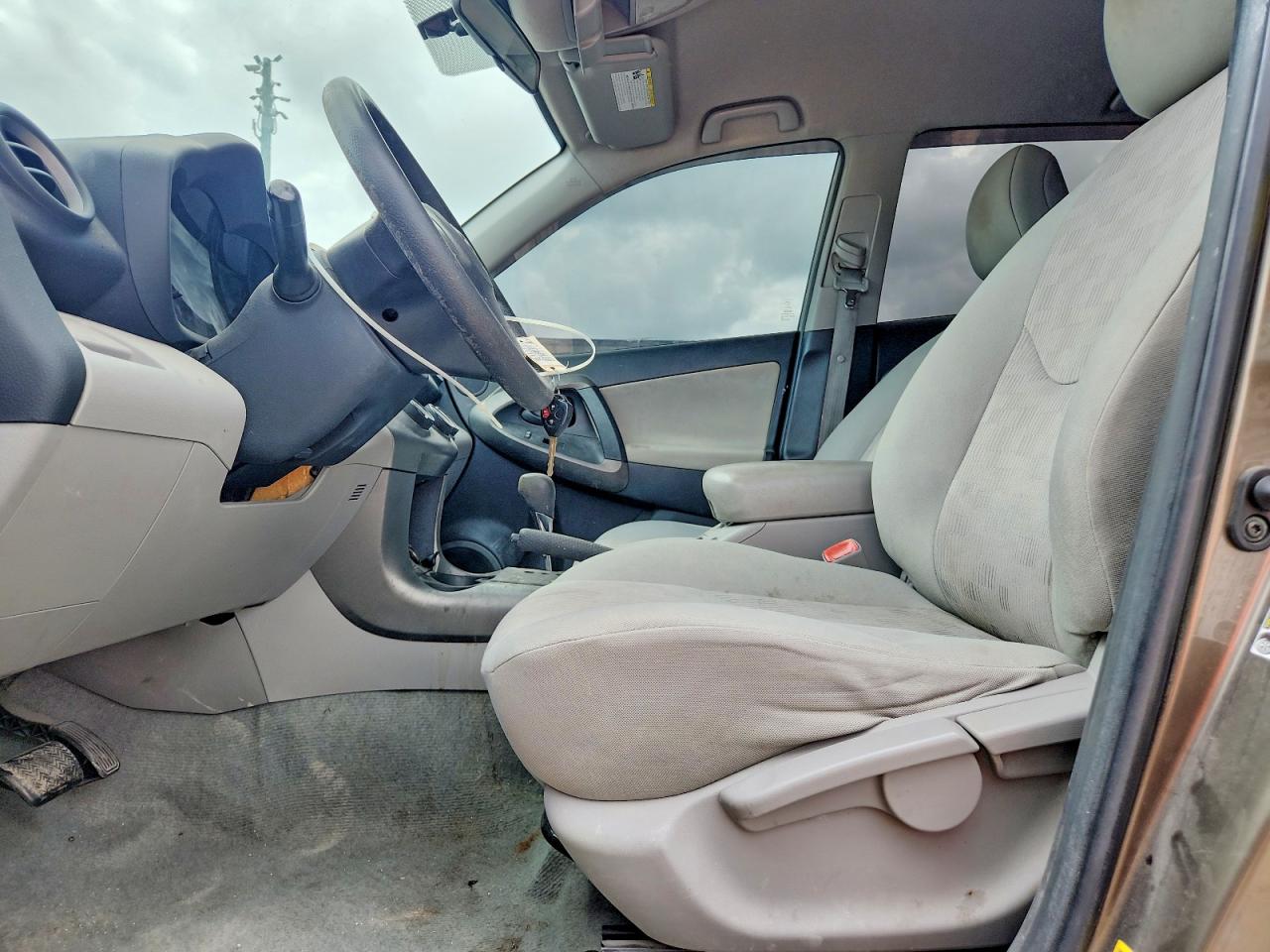 Toyota RAV4 Base