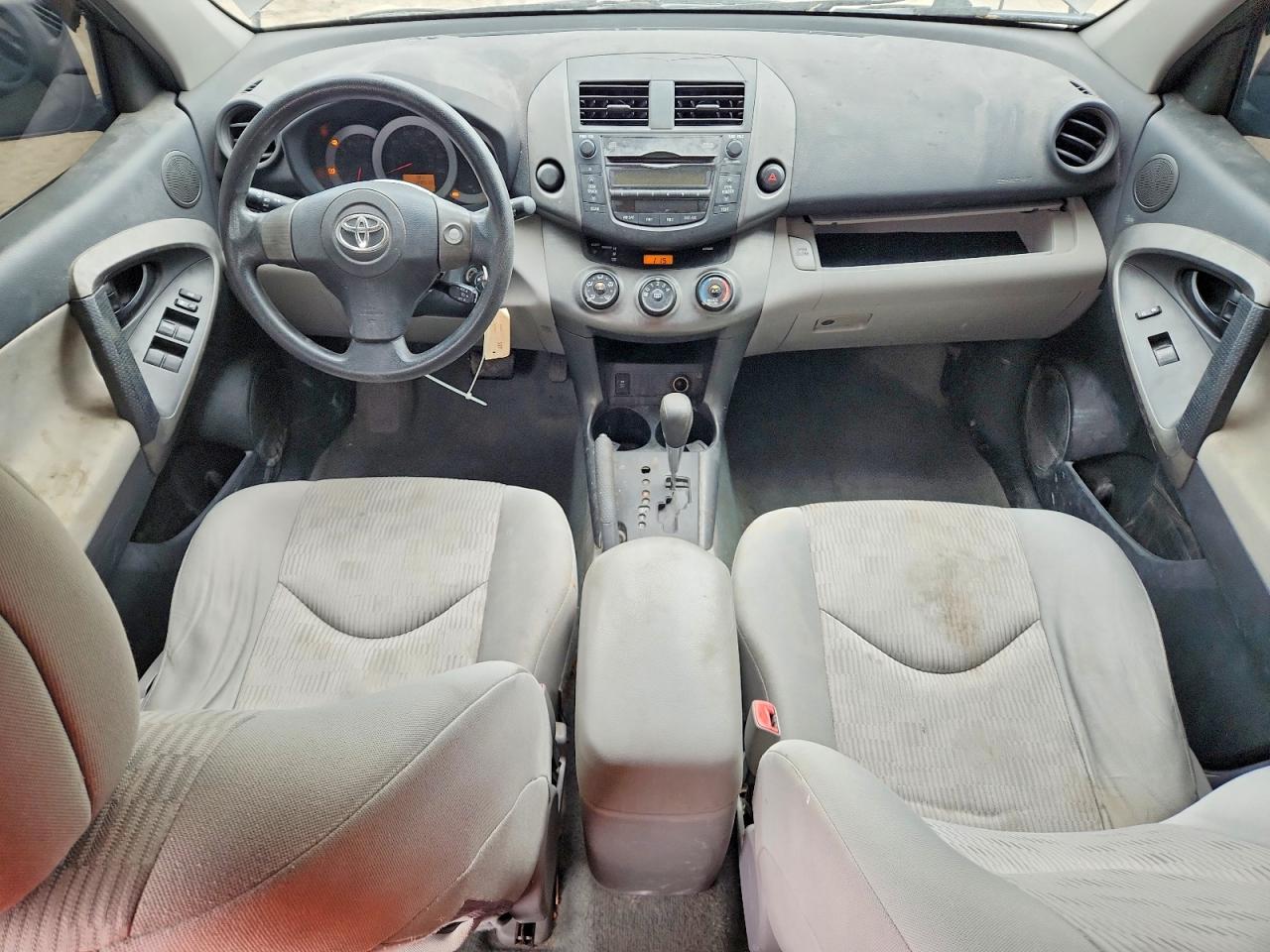 Toyota RAV4 Base