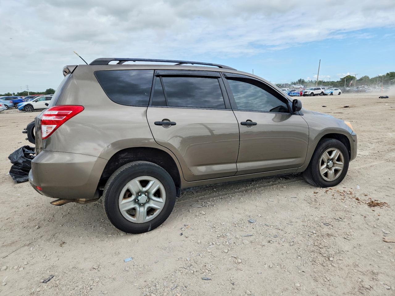 Toyota RAV4 Base