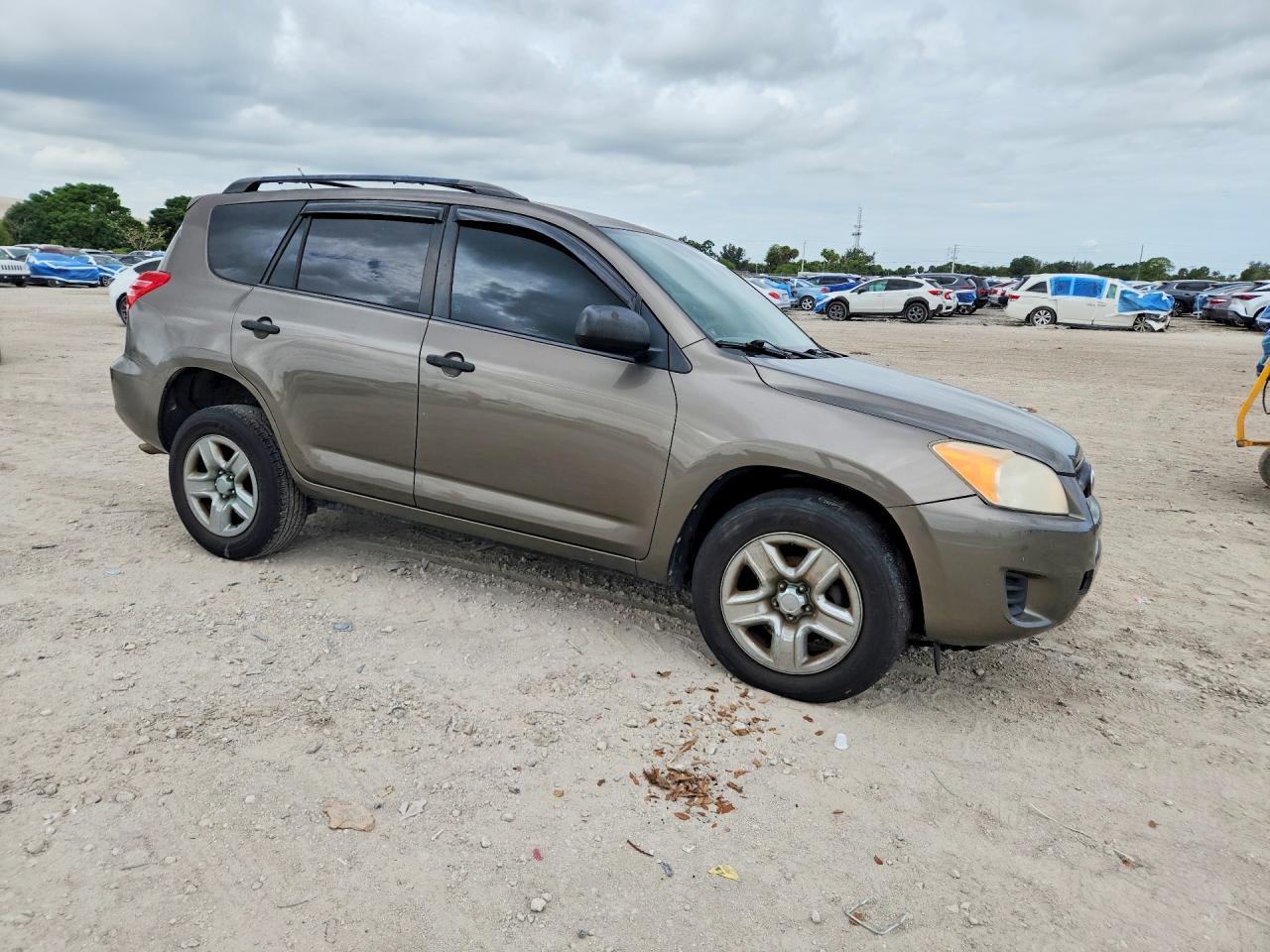 Toyota RAV4 Base