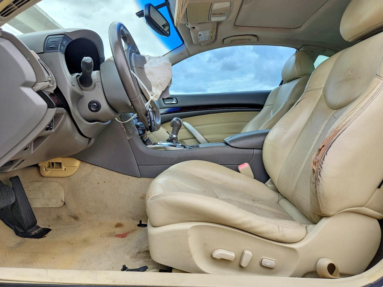 INFINITI G37 Base