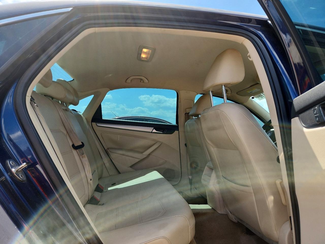 Volkswagen Passat S