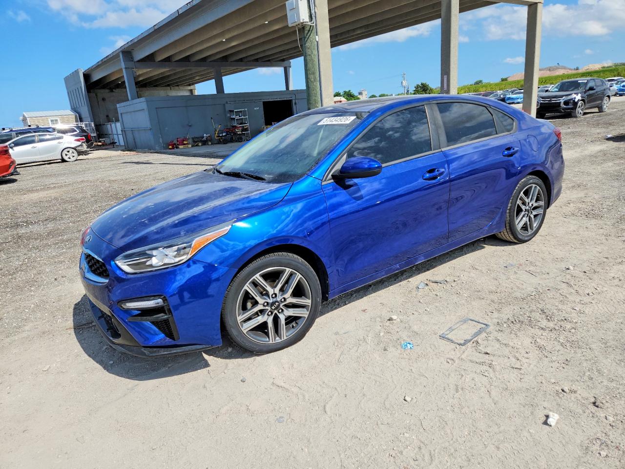 Salvage Kia Forte Image
