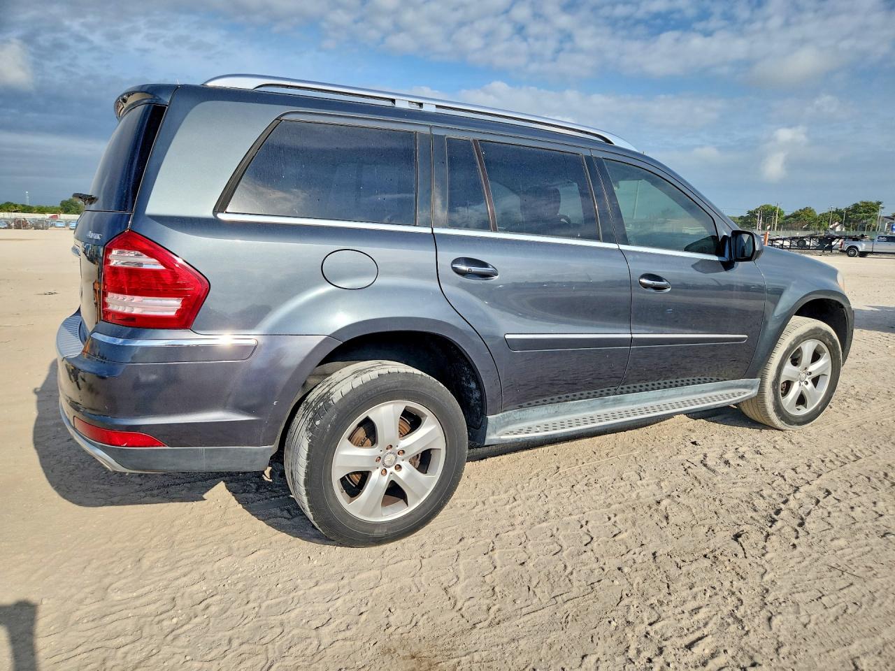 Mercedes-Benz G-Class 450 4matic