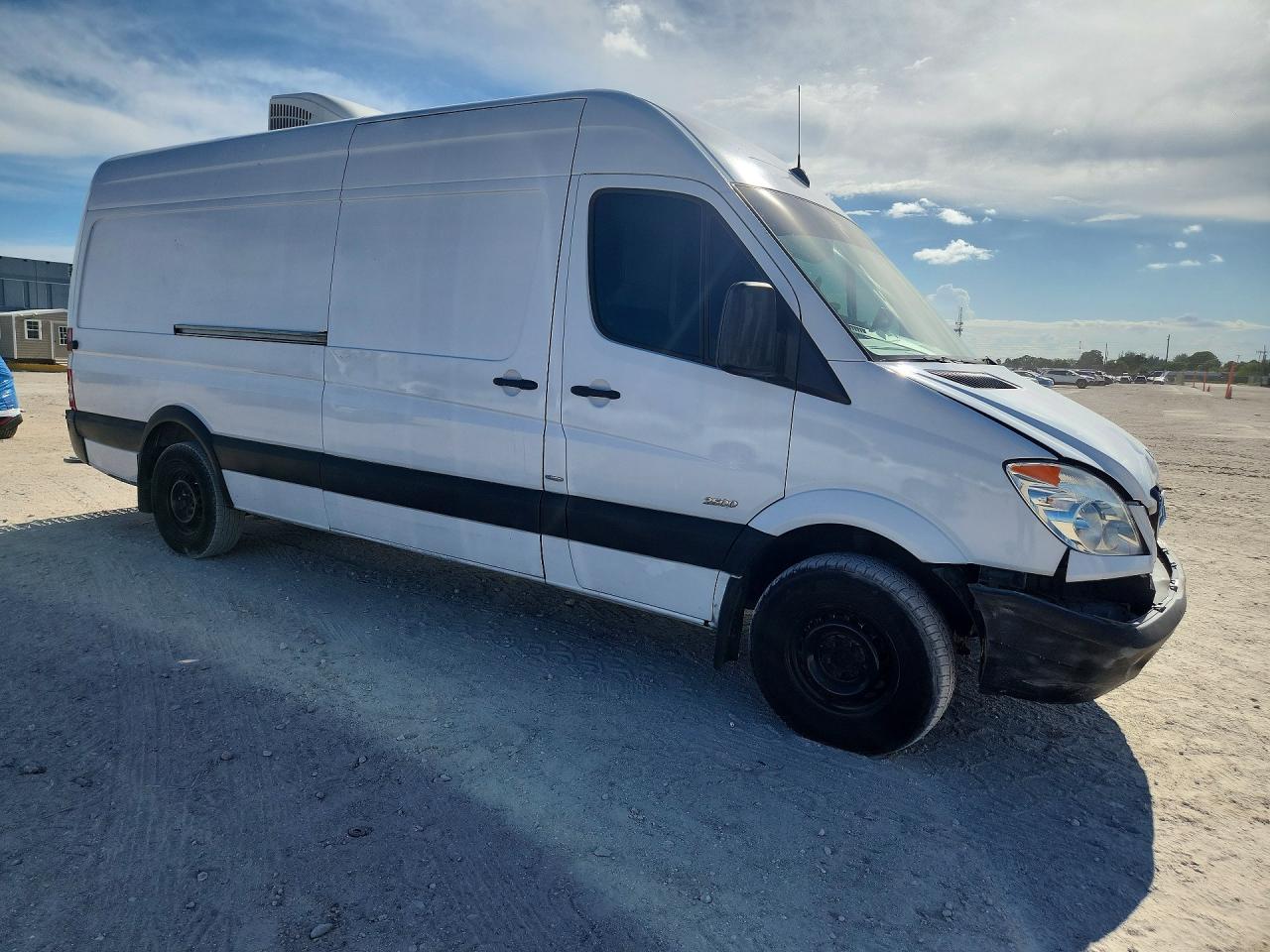 Mercedes-Benz Sprinter 2500