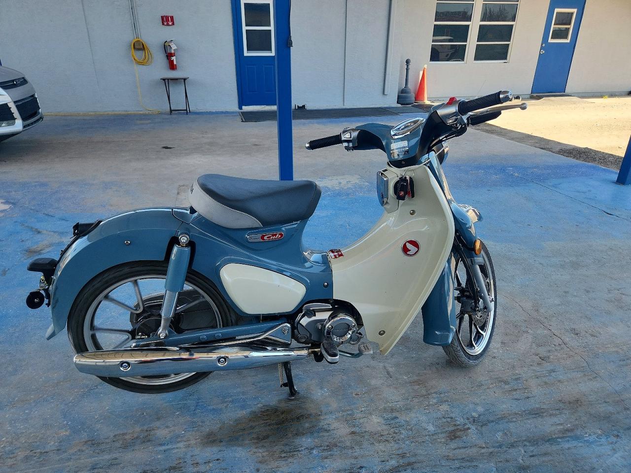Salvage Honda Cub Image