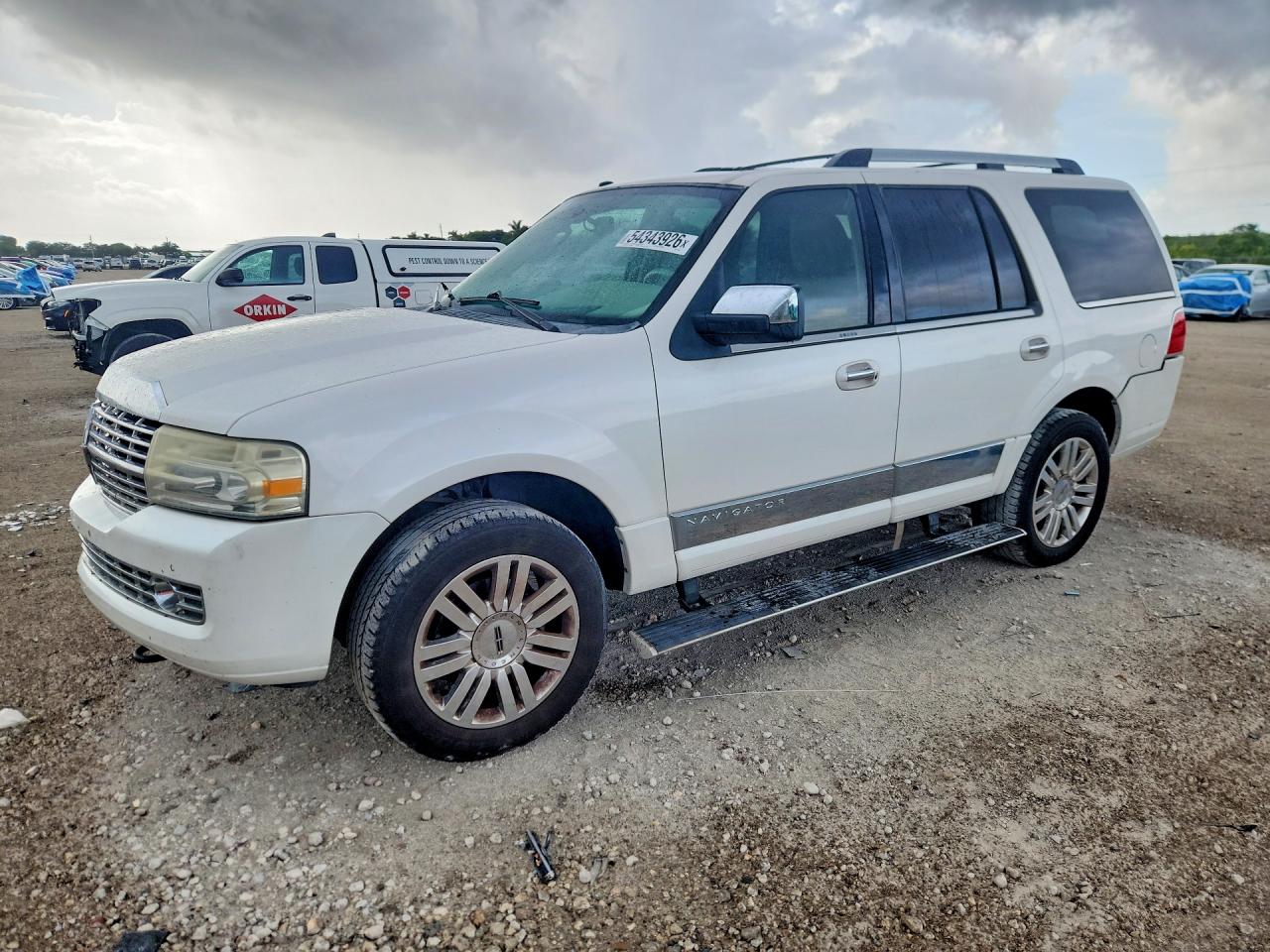 Salvage Lincoln Navigator Image