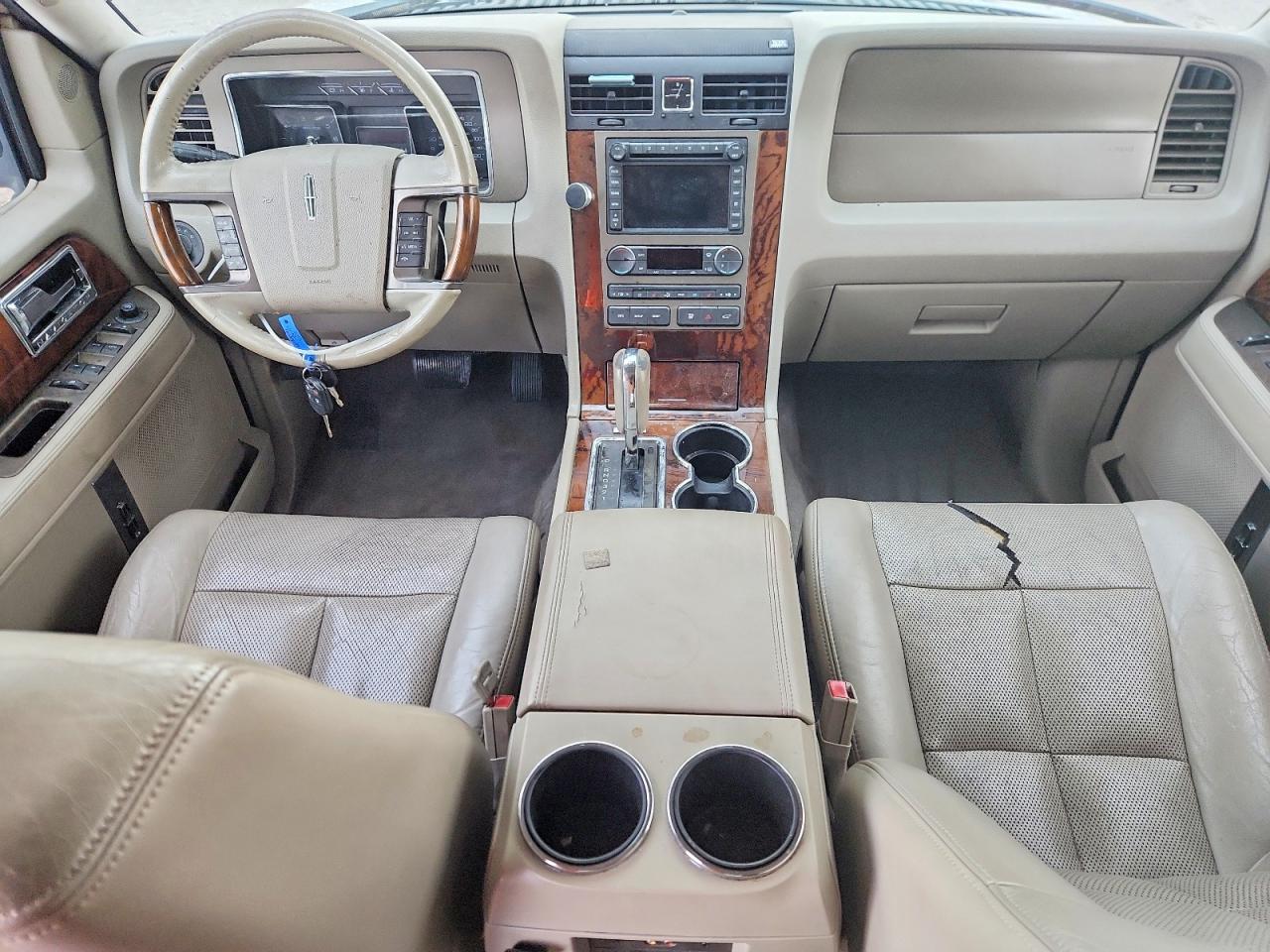 Lincoln Navigator