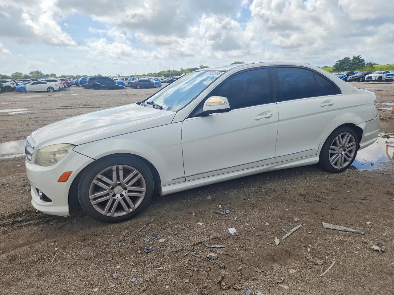 Salvage Mercedes-Benz C-Class Image