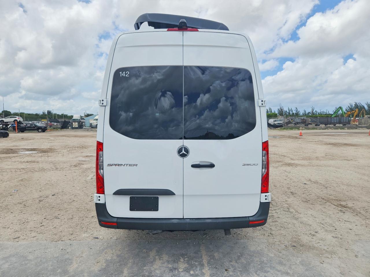 Mercedes-Benz Sprinter 2500