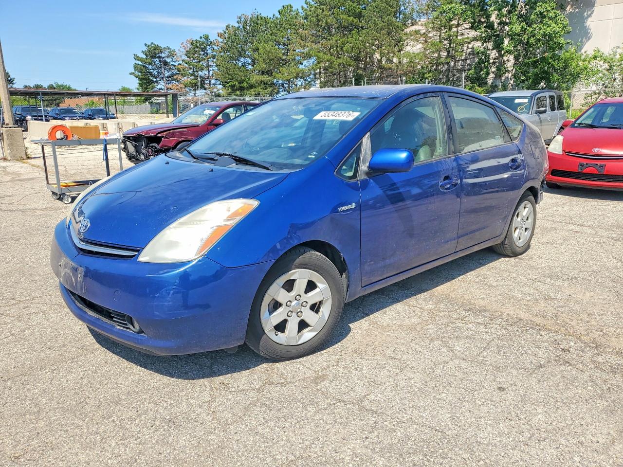 Salvage Toyota Prius Image
