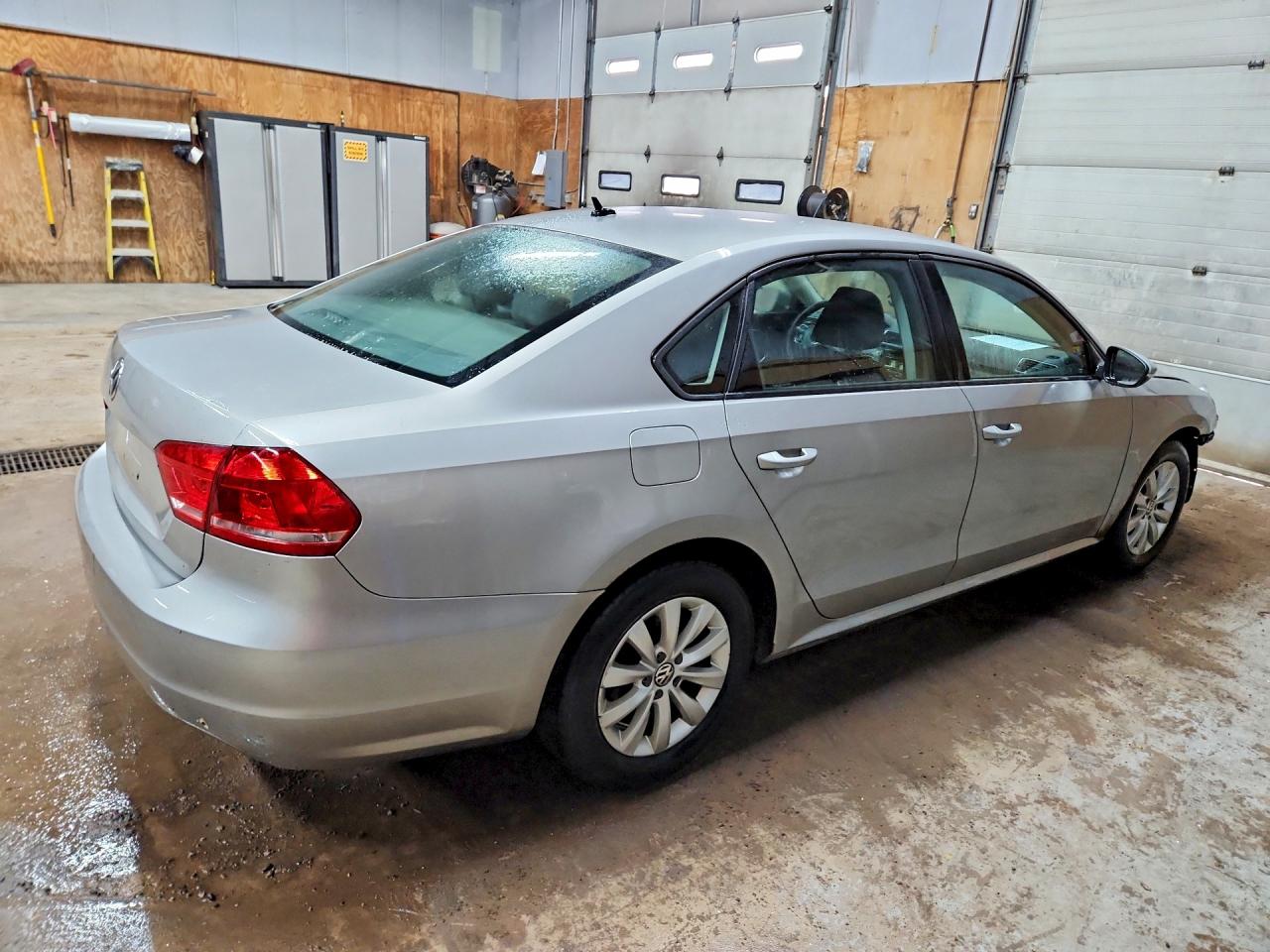 Volkswagen Passat S