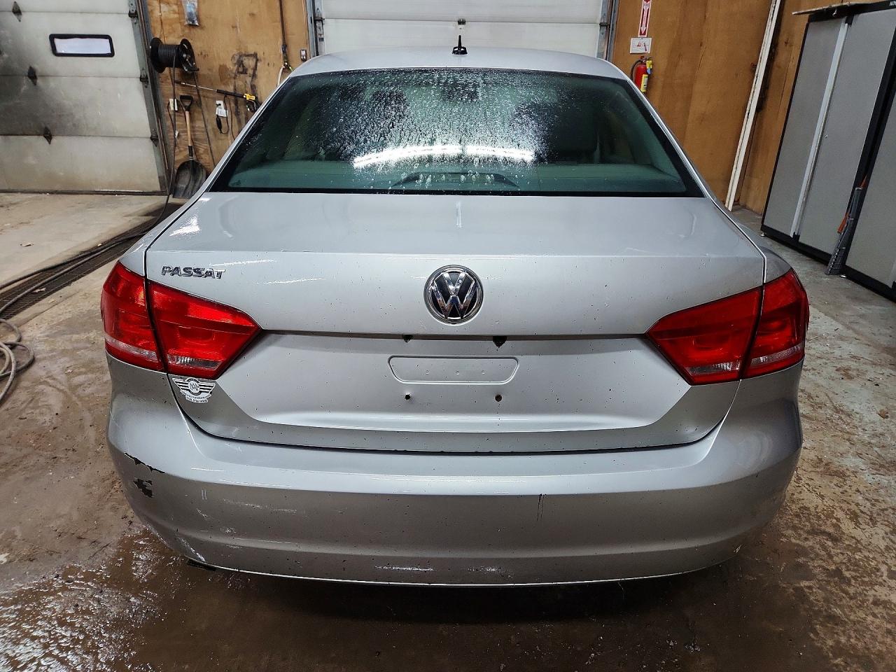 Volkswagen Passat S