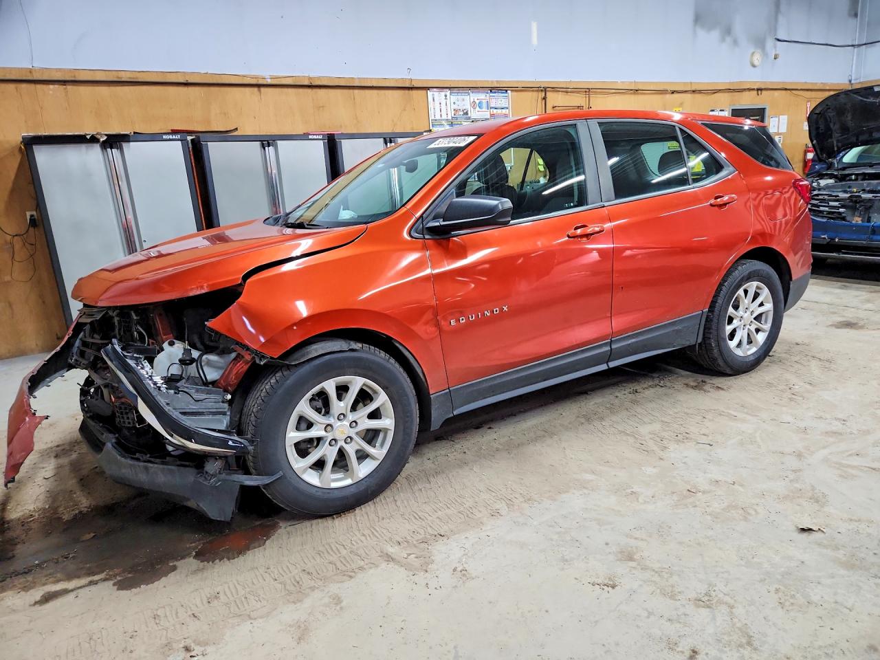 Salvage Chevrolet Equinox Image