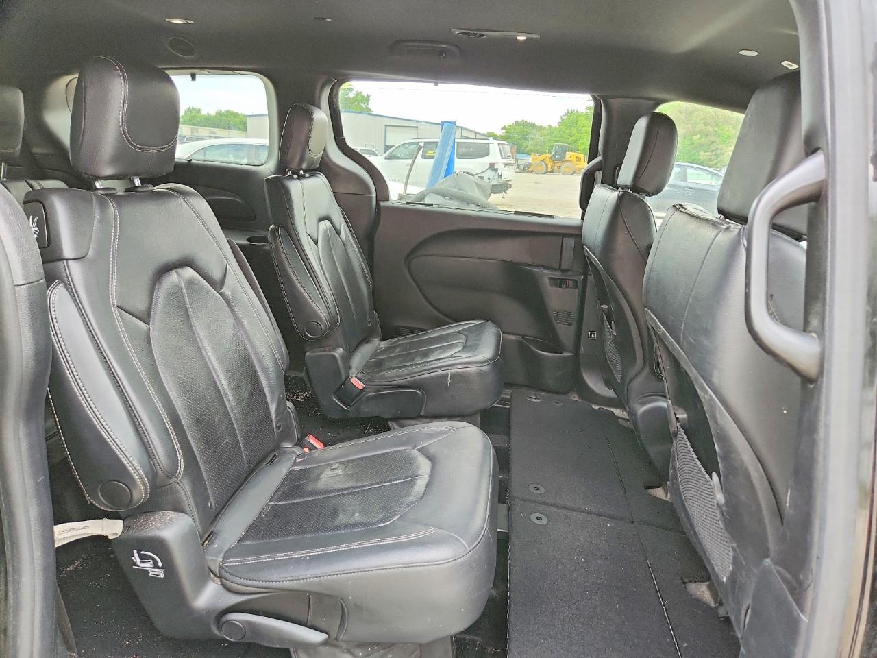 Chrysler Pacifica Touring L