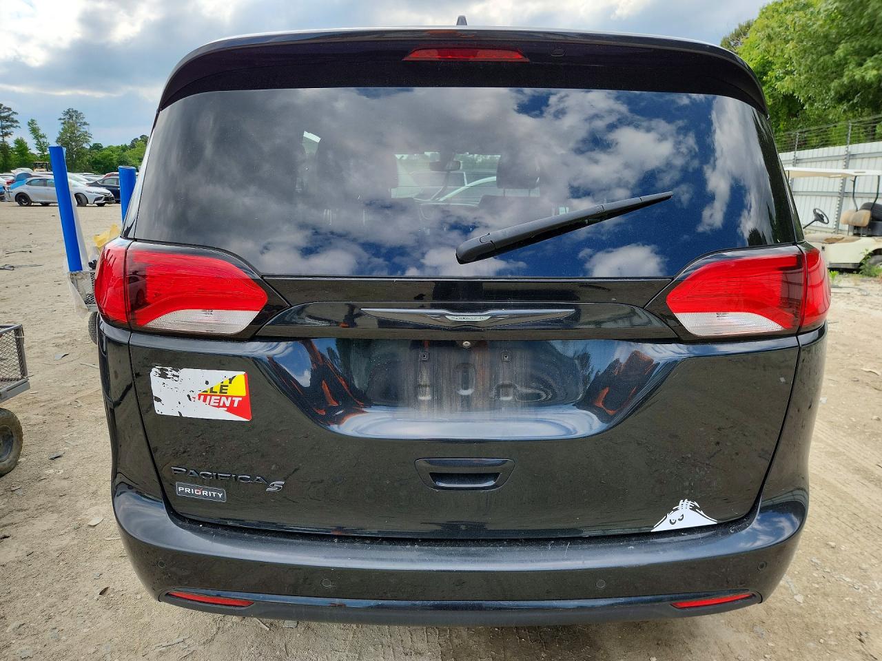 Chrysler Pacifica Touring L