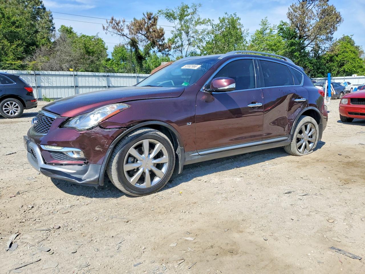 Salvage INFINITI Qx Image