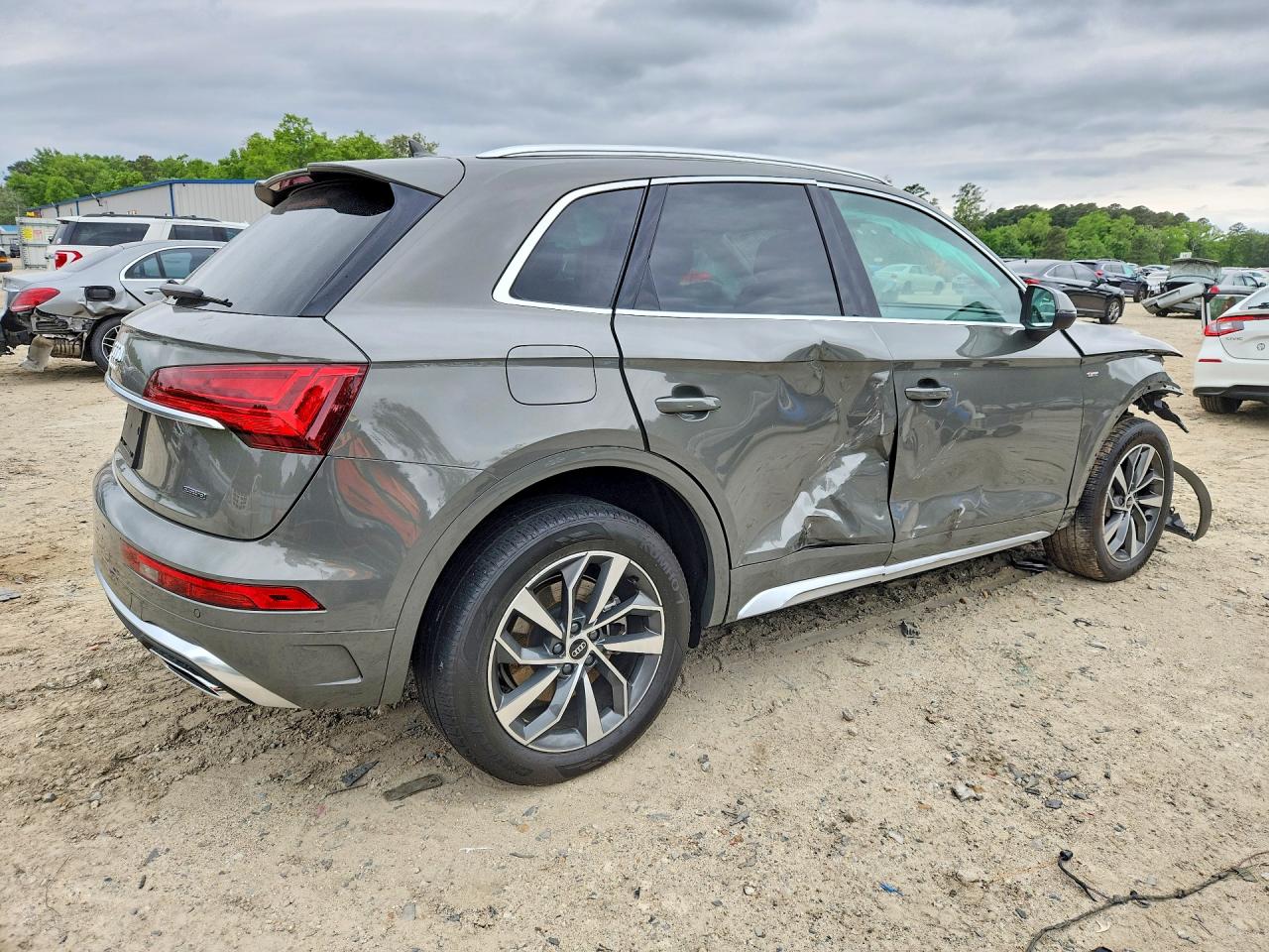 Audi Q5 Premium Plus 45