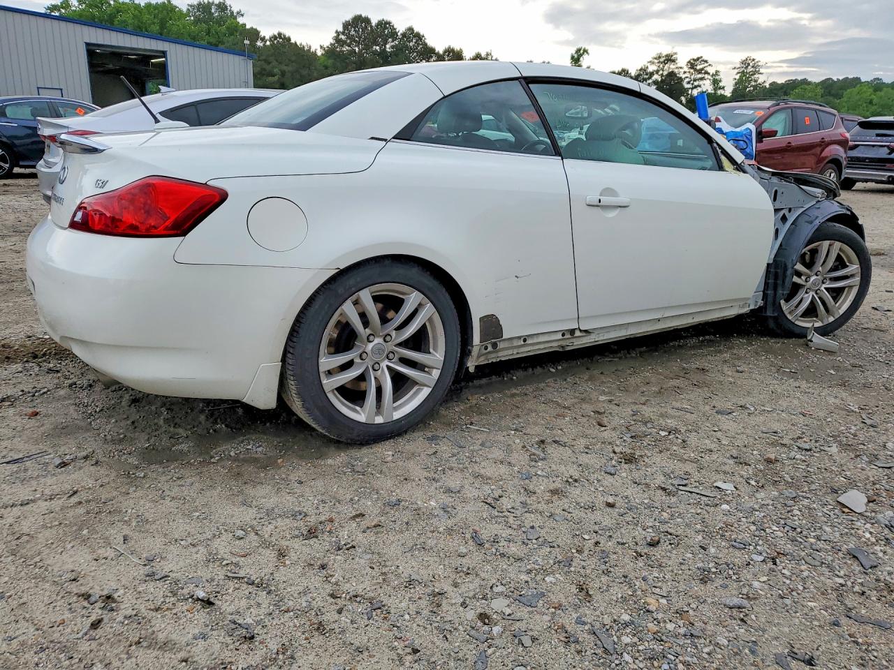 INFINITI G37 Conver Base