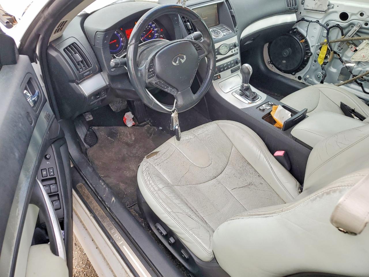 INFINITI G37 Conver Base