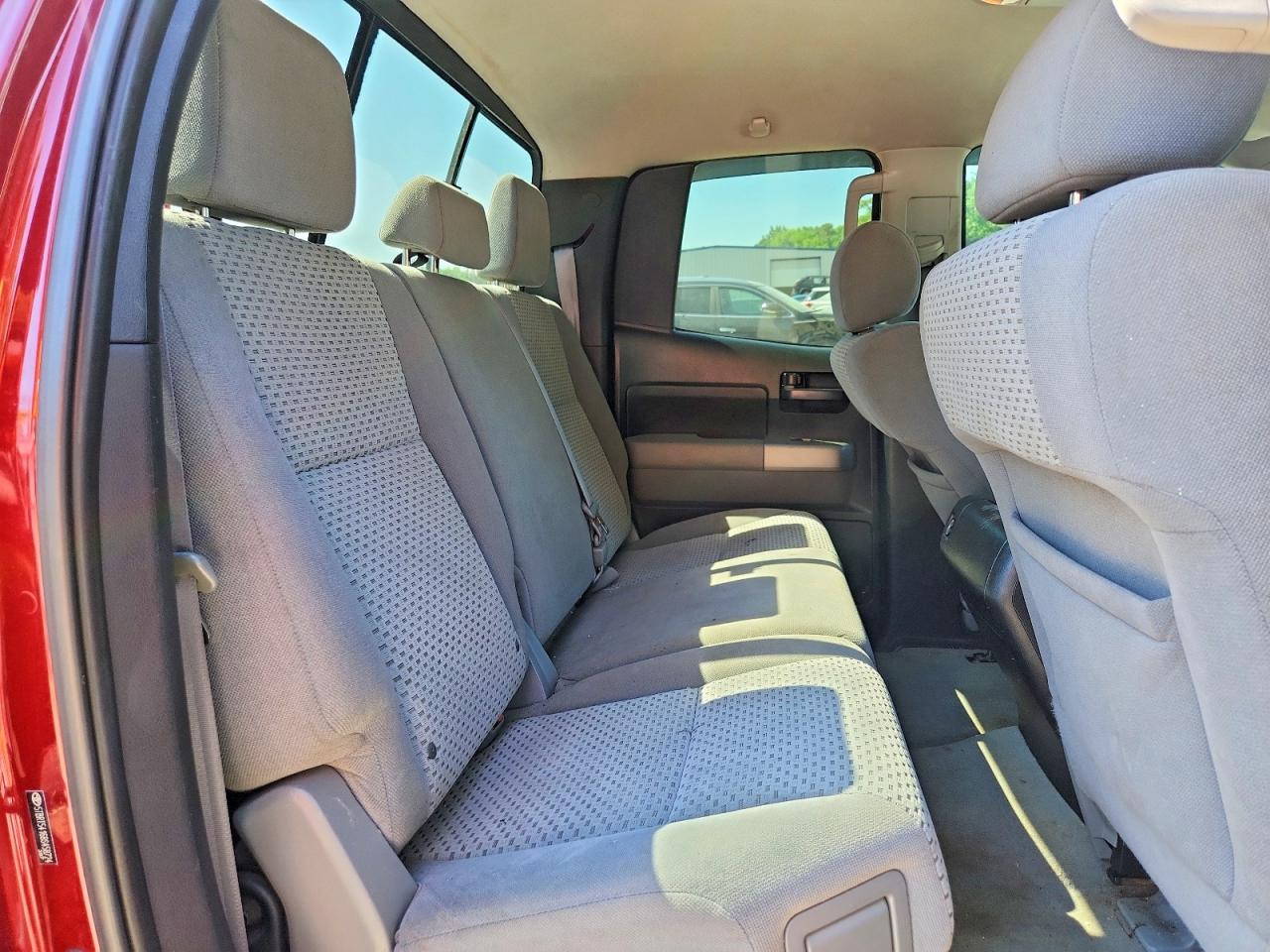 Toyota Tundra Sr5