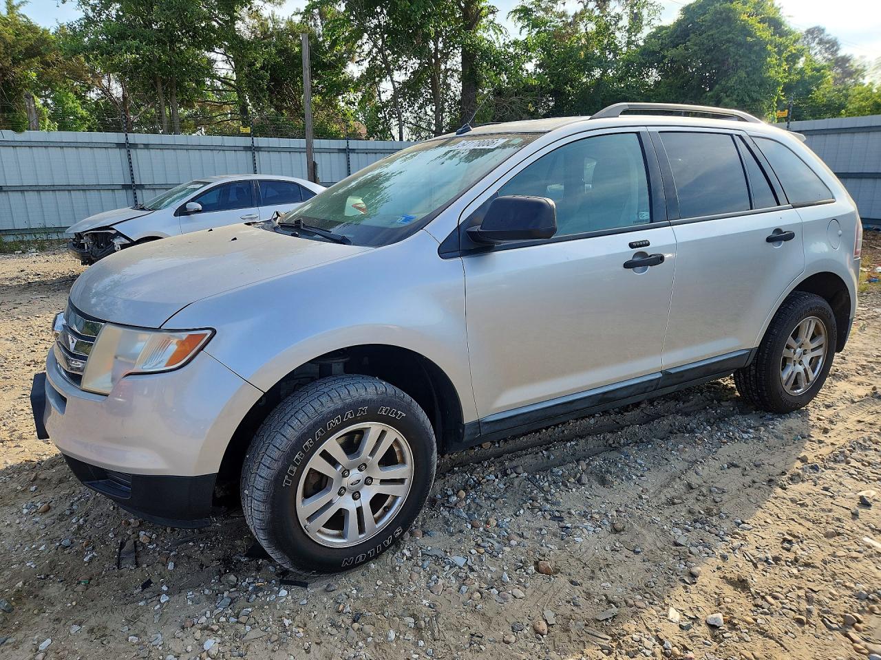 Salvage Ford Edge Image