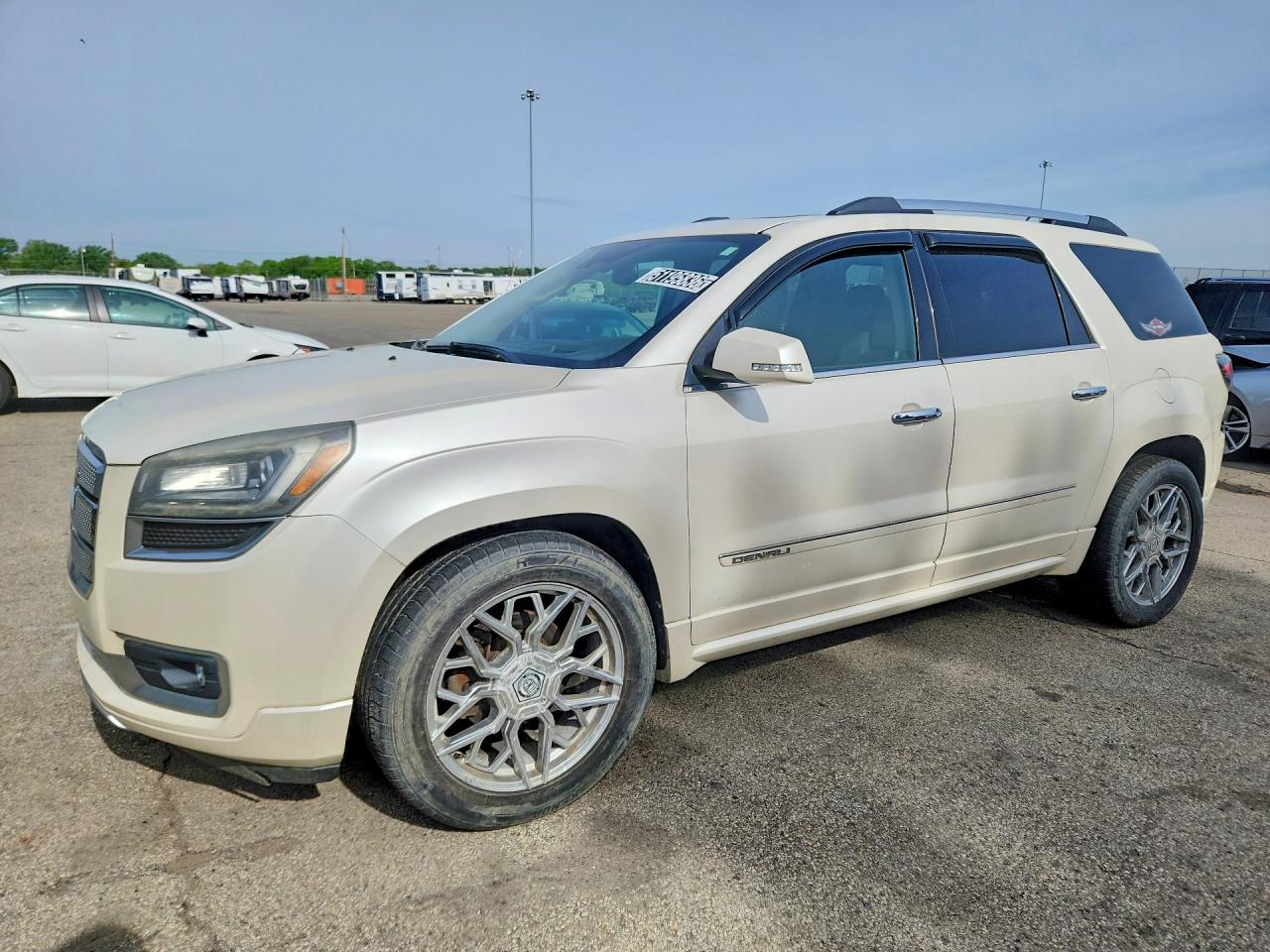 Salvage GMC Acadia Image