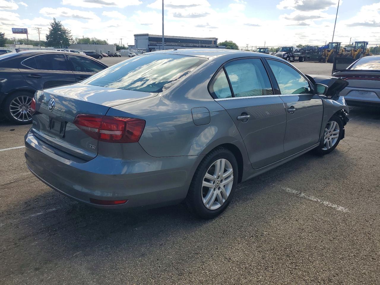 Volkswagen Jetta S