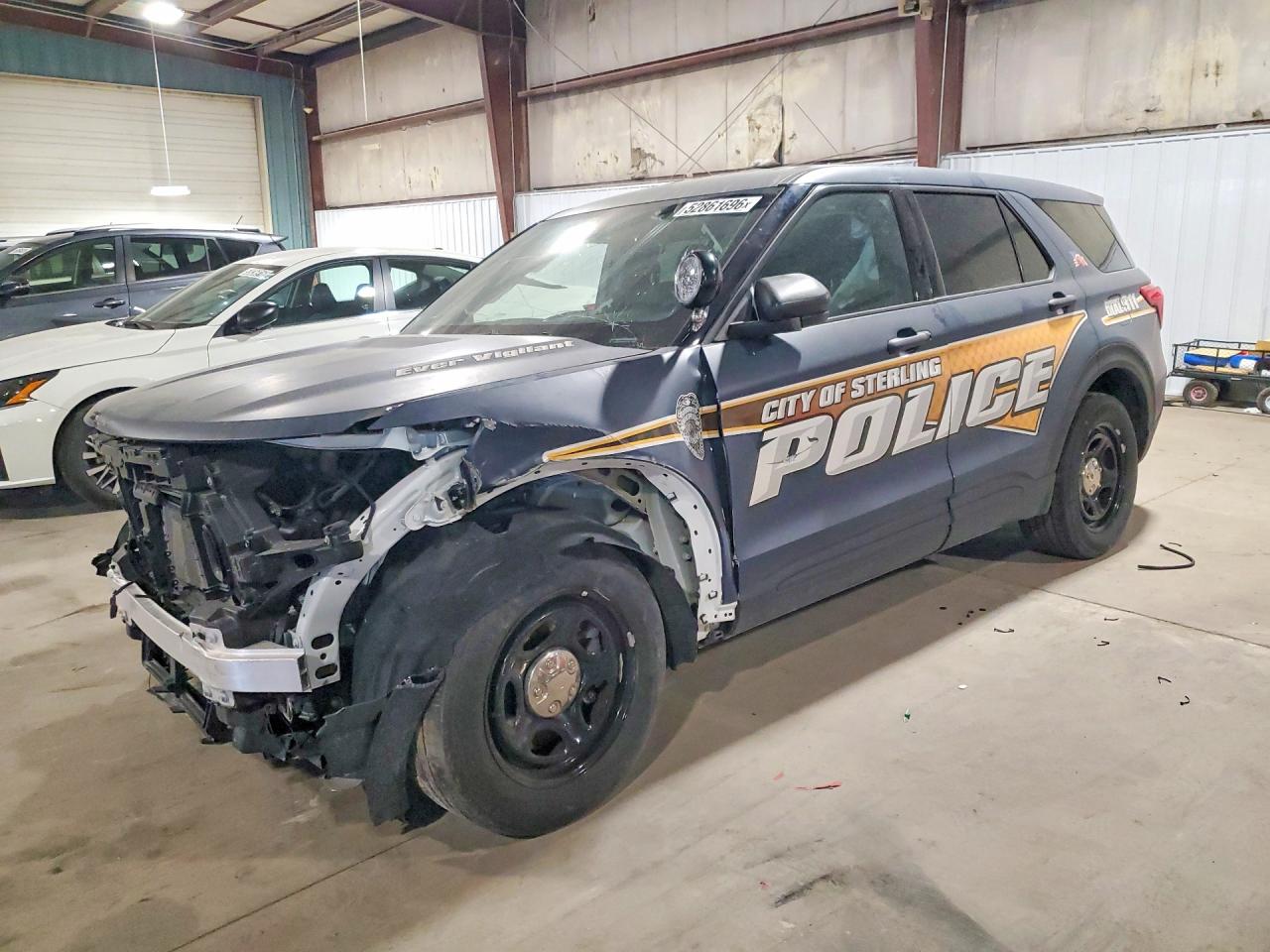 Salvage Ford Explorer Image