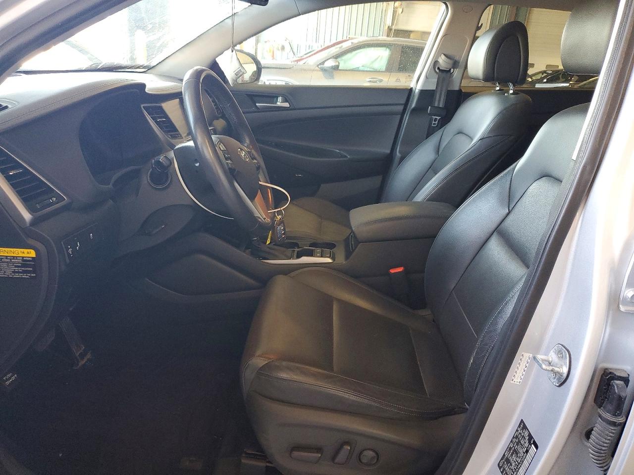 Hyundai TUCSON Sel Plus