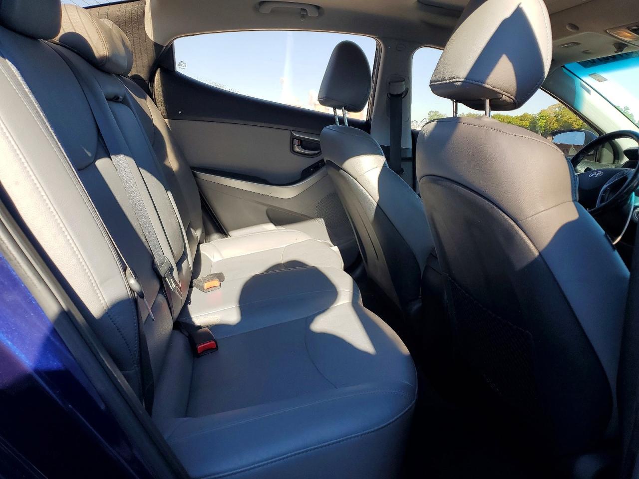 Hyundai ELANTRA Limited