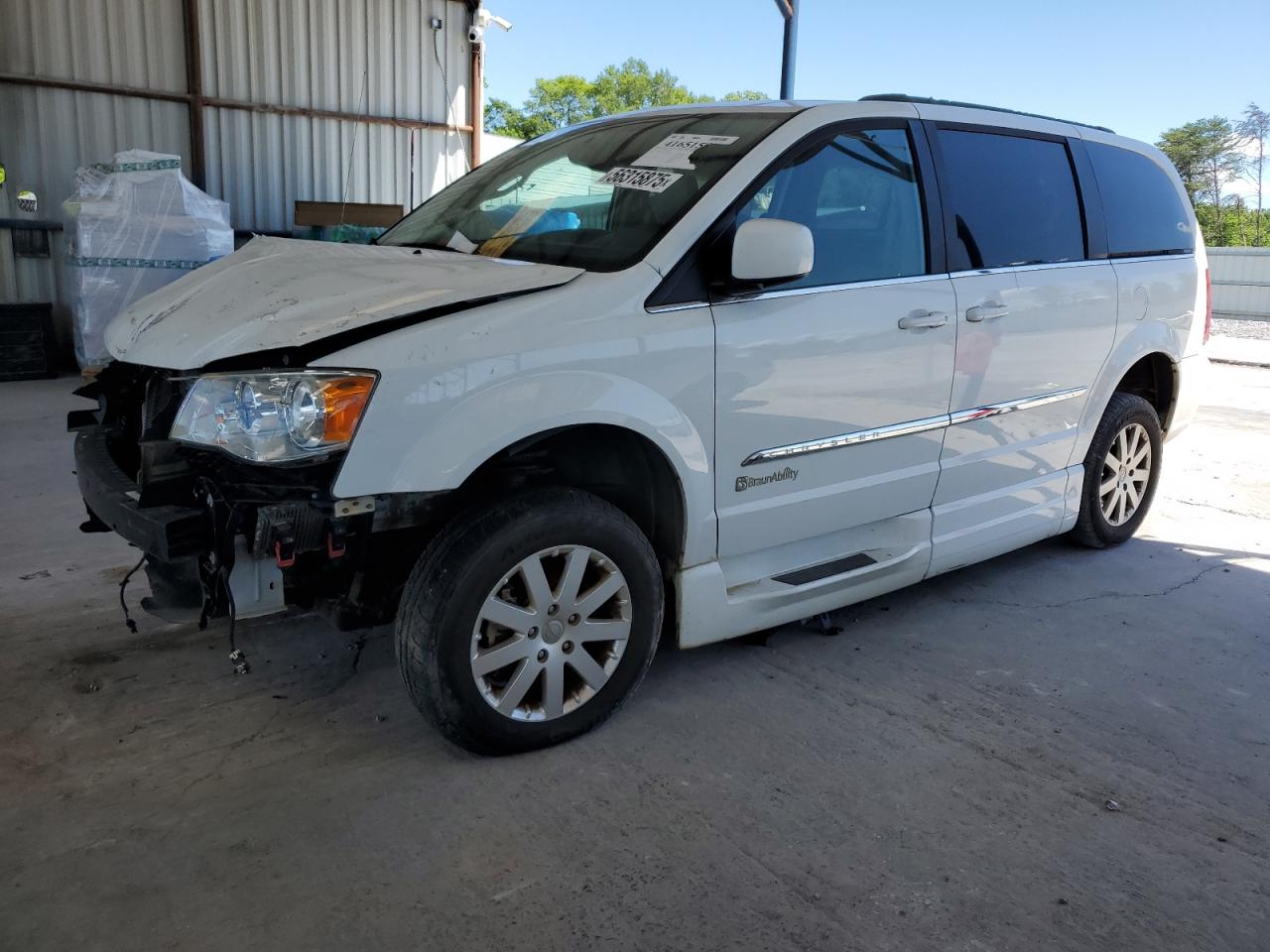 Salvage Chrysler Minivan Image