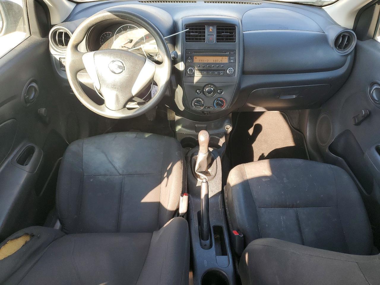 Nissan Versa S