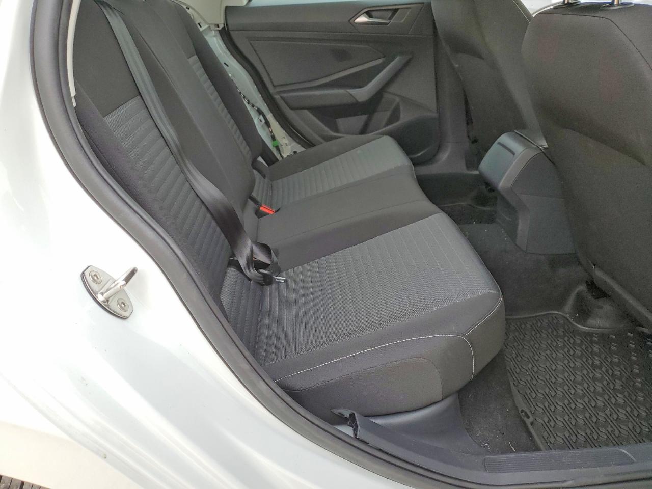 Volkswagen Jetta S