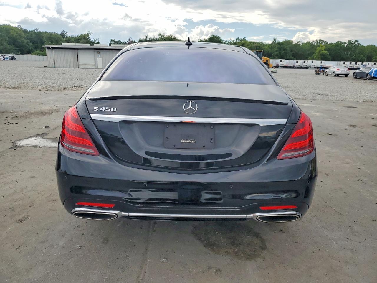 Mercedes-Benz S-Class 450