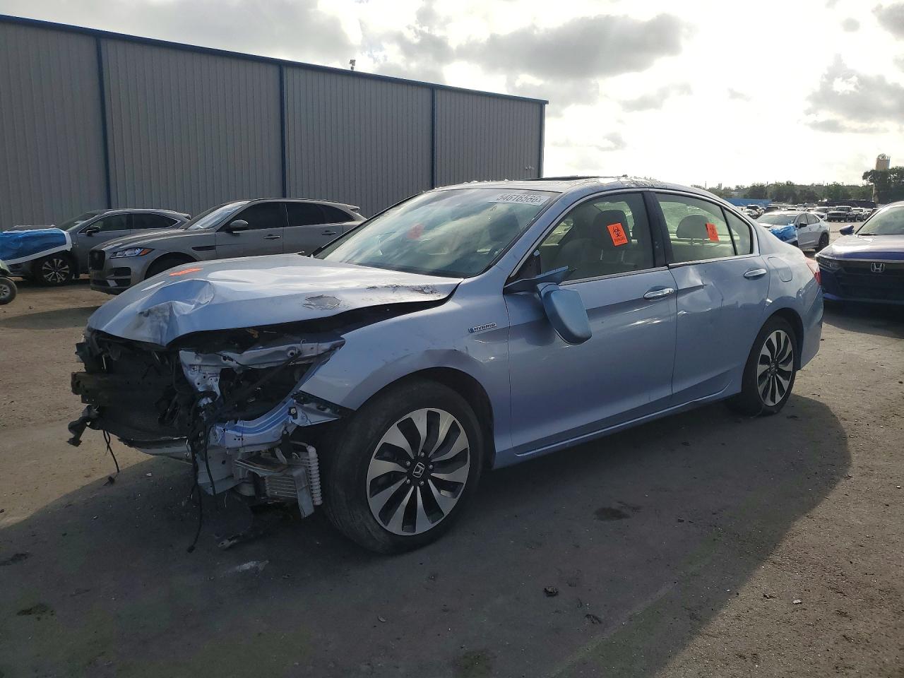 Salvage Honda Accord Image