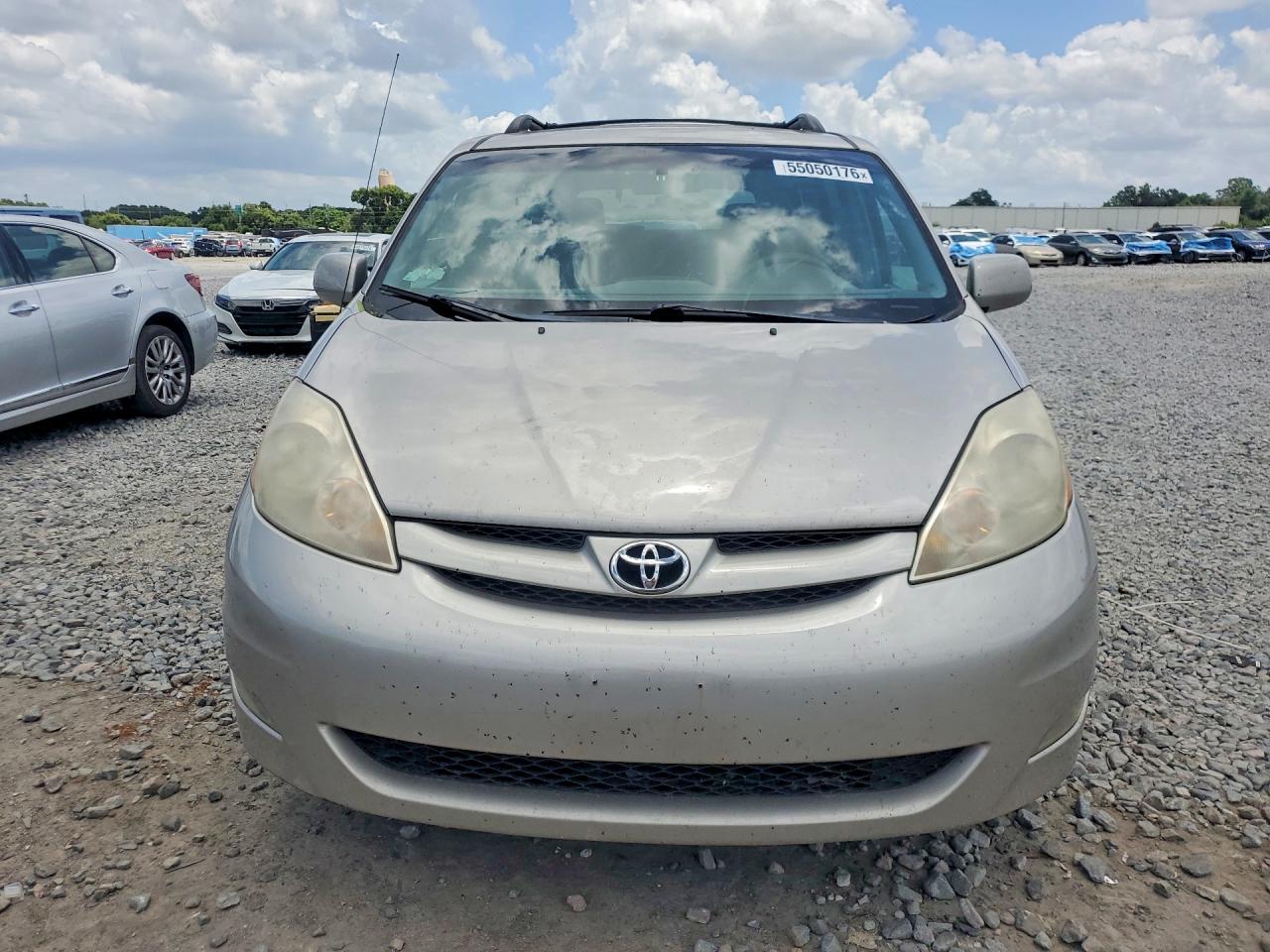 Toyota Sienna Xle