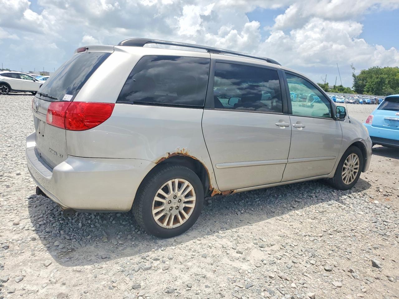 Toyota Sienna Xle