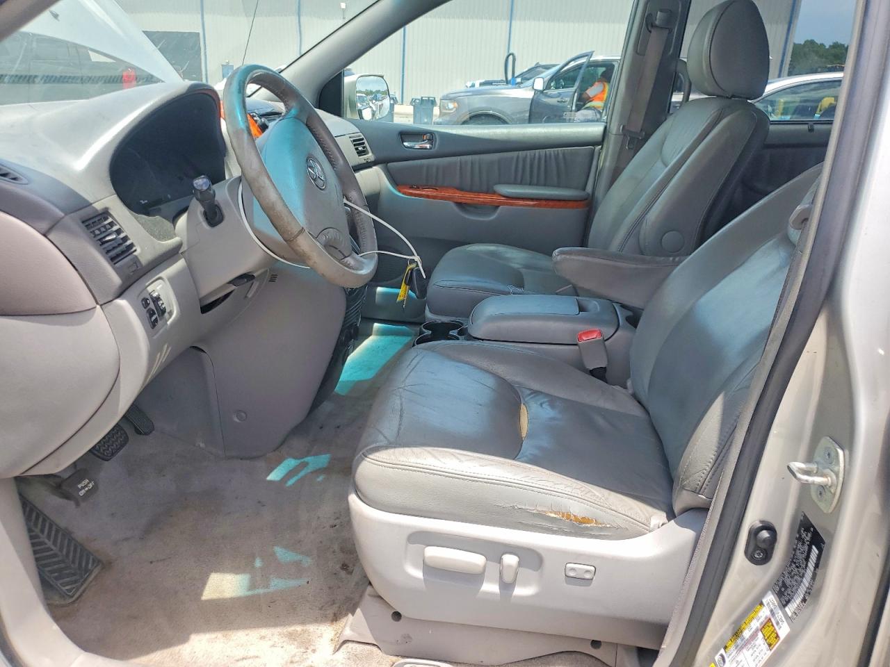 Toyota Sienna Xle