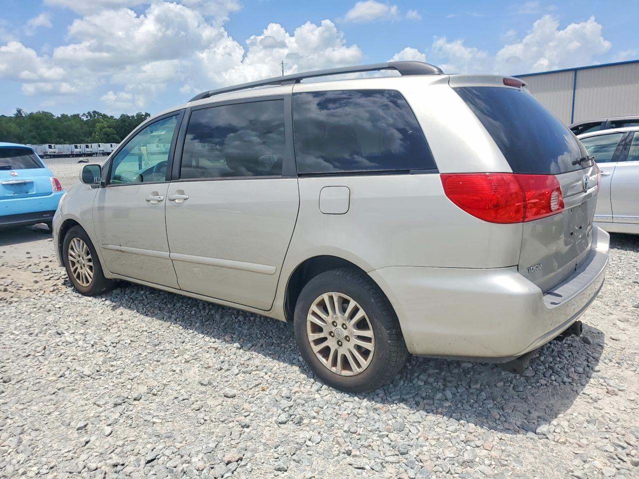 Toyota Sienna Xle