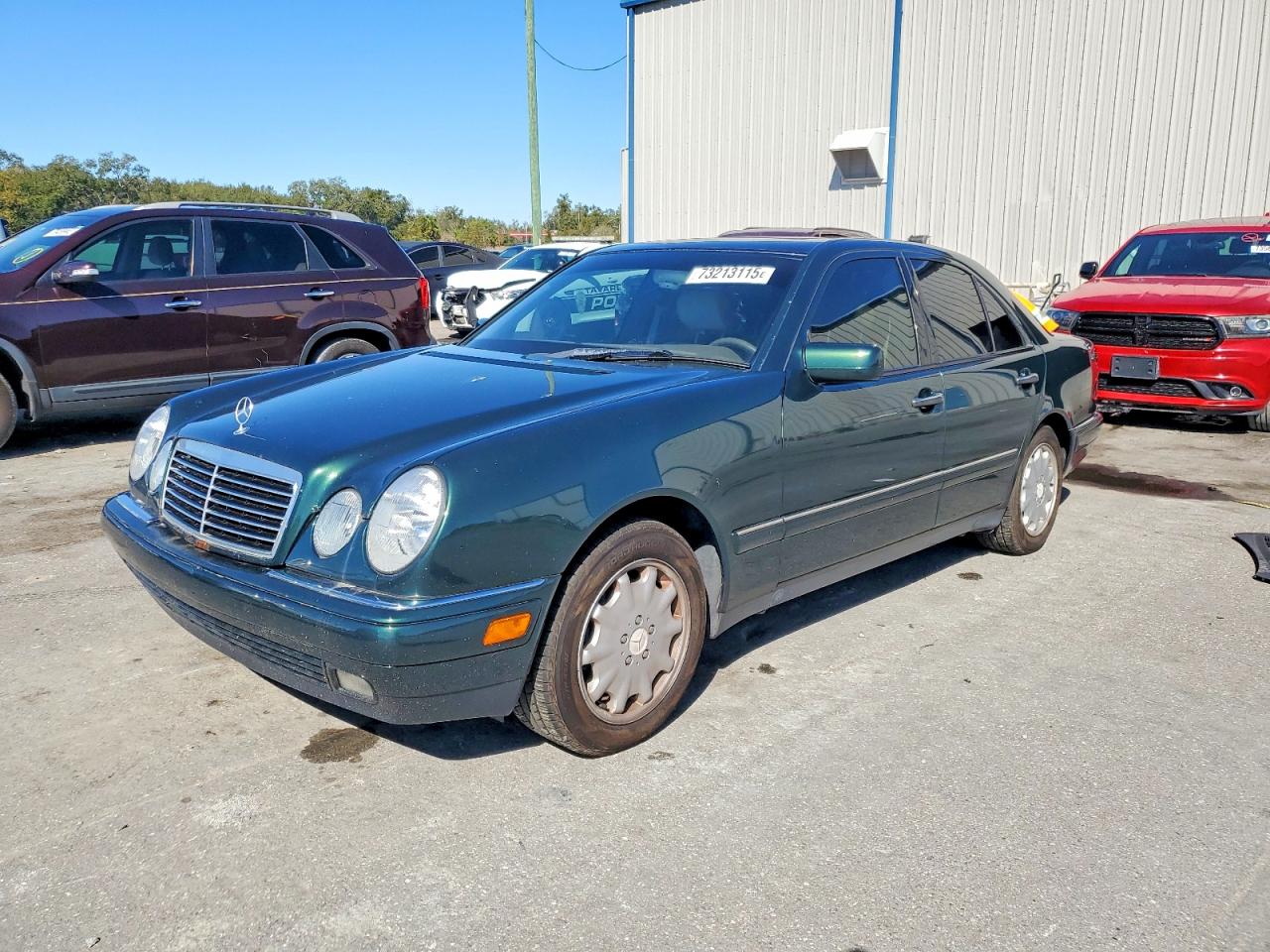 Salvage Mercedes-Benz E-Class Image