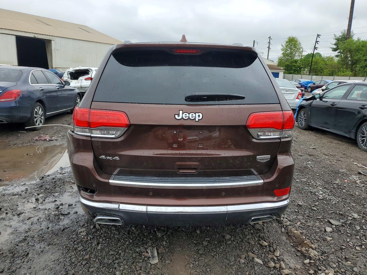 Jeep Grand Cherokee Summit